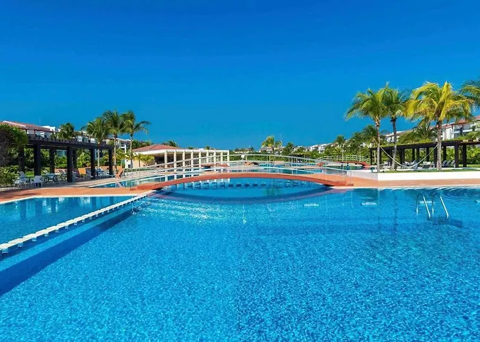 Mareazul Beachfront - Paraiso Apartment Playa del Carmen